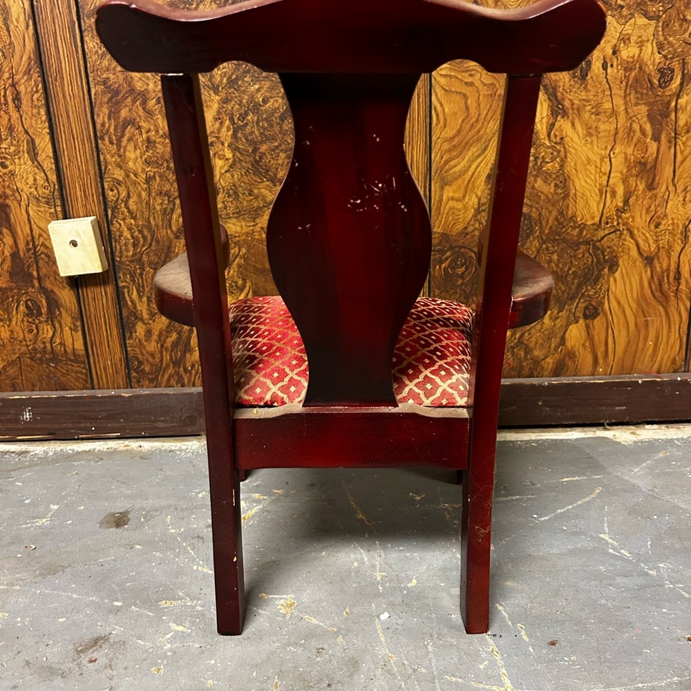 Porcelain doll chairs